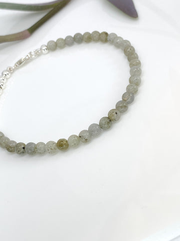 Labradorite and sterling silver handmade bracelet (4mm)