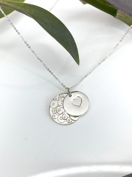 Breastfeeding milestone necklace - platinum (18 months)